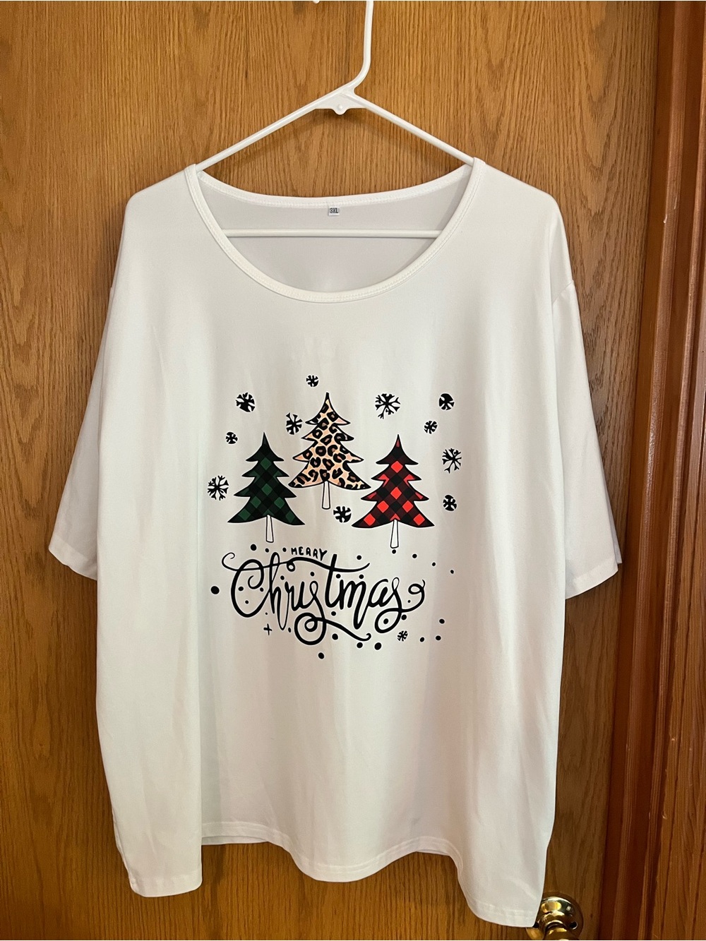 Holiday Merry Christmas Graphic Tee - White with Green, Beige, Red Trees